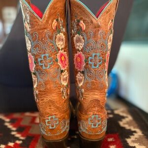 Macie Bean Rose Garden Snip Toe Western Boots